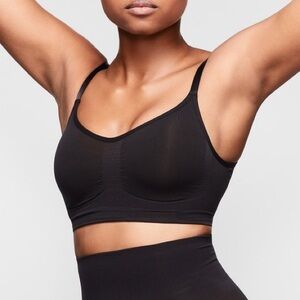 SKIMS Seamless Sculpt Bralette In Onyx Size 4X/5X